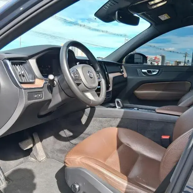 Volvo XC60 2.0 T8 RECHARGE PLUS AWD GEARTRONIC