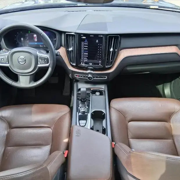 Volvo XC60 2.0 T8 RECHARGE PLUS AWD GEARTRONIC