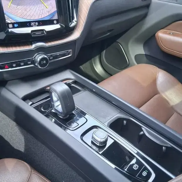 Volvo XC60 2.0 T8 RECHARGE PLUS AWD GEARTRONIC