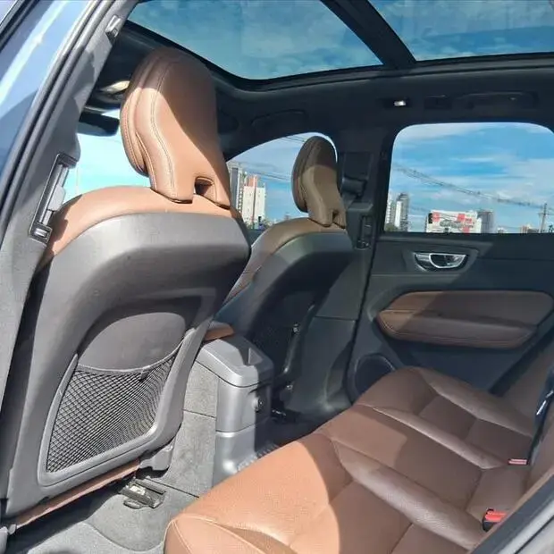 Volvo XC60 2.0 T8 RECHARGE PLUS AWD GEARTRONIC