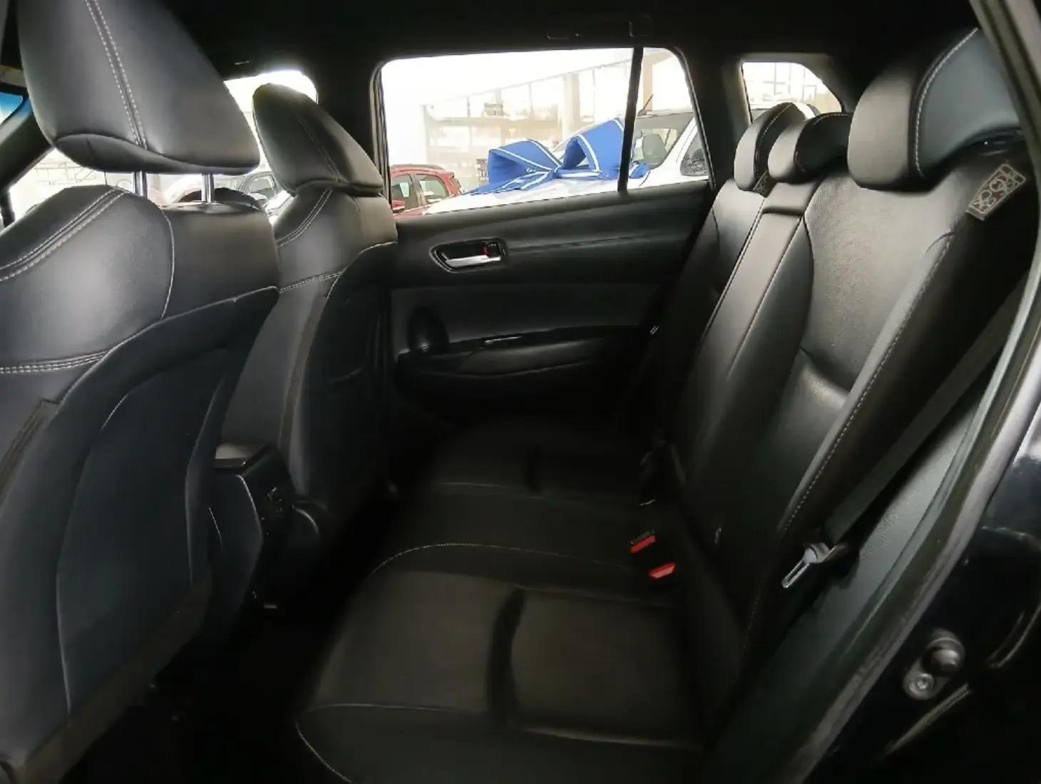 galeria Corolla Cross