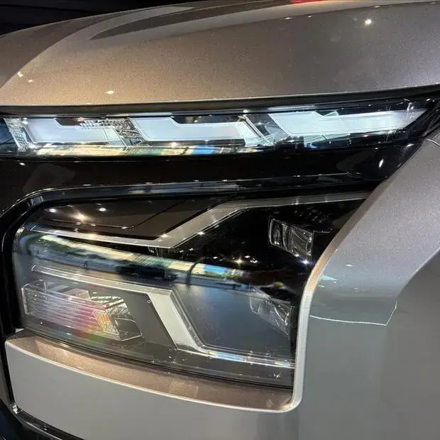 Mitsubishi TRITON 2.4 BITURBO DIESEL CD KATANA 4X4 AUTOMÁTICO