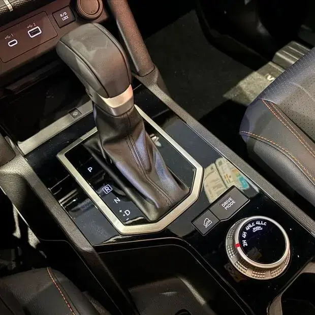 Mitsubishi TRITON 2.4 BITURBO DIESEL CD KATANA 4X4 AUTOMÁTICO