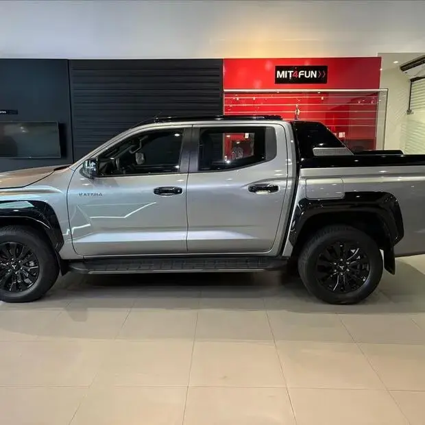 Mitsubishi TRITON 2.4 BITURBO DIESEL CD KATANA 4X4 AUTOMÁTICO