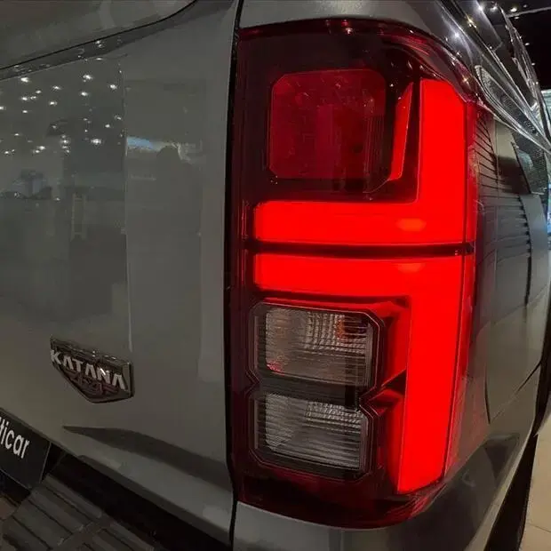 Mitsubishi TRITON 2.4 BITURBO DIESEL CD KATANA 4X4 AUTOMÁTICO