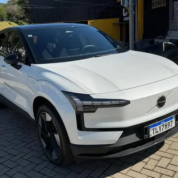Volvo EX30 69 KW ELÉTRICO PLUS