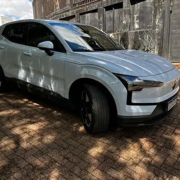 Volvo EX30 69 KW ELÉTRICO CORE