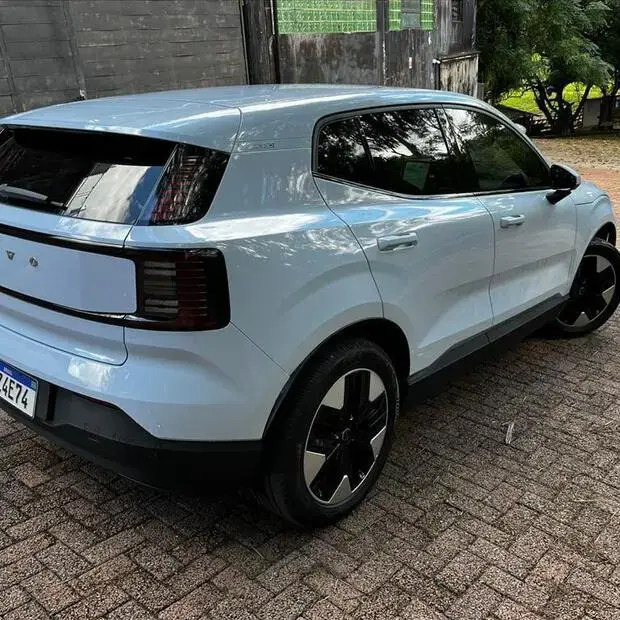 Volvo EX30 69 KW ELÉTRICO CORE