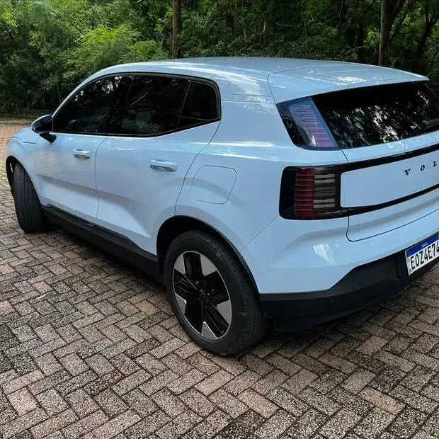 Volvo EX30 69 KW ELÉTRICO CORE