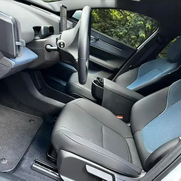 Volvo EX30 69 KW ELÉTRICO CORE