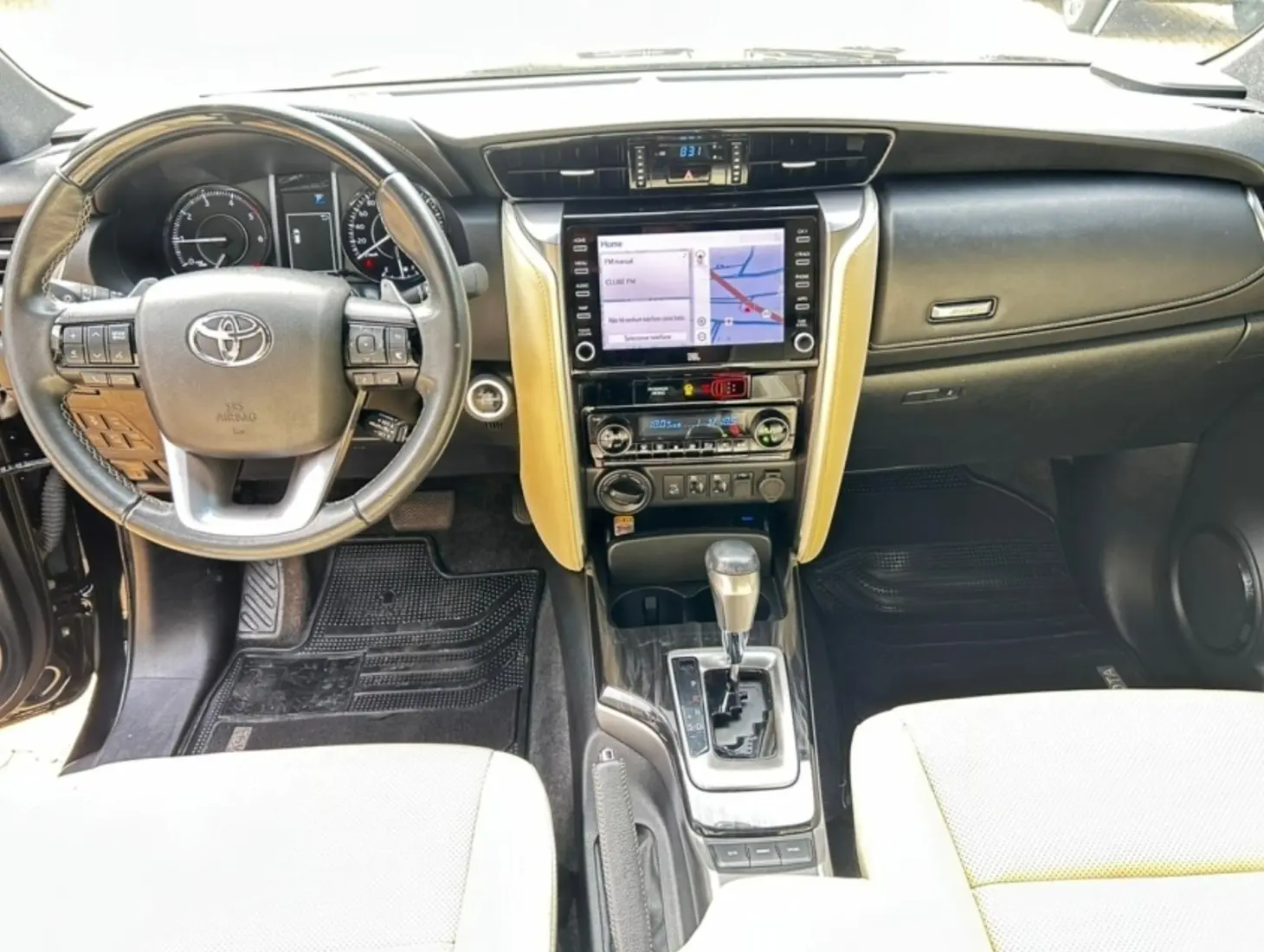 galeria HILUX SW4
