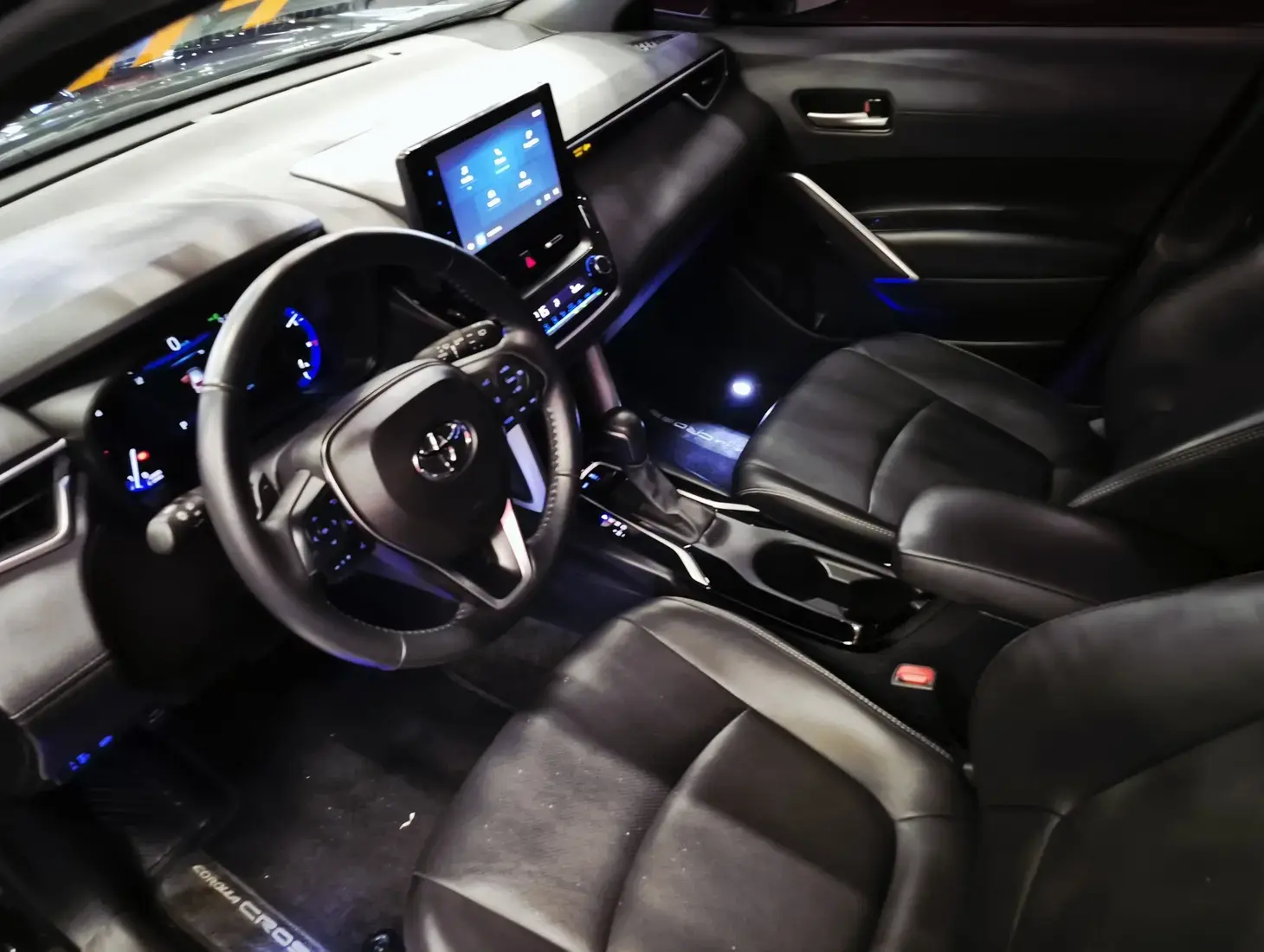 galeria COROLLA CROSS