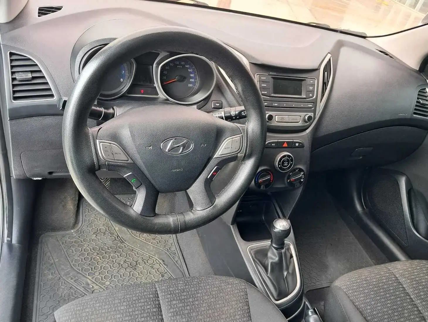 galeria HB20 COMFORT 1.0