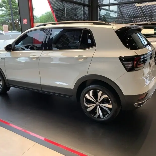 Volkswagen T-CROSS 1.0 200 TSI TOTAL FLEX COMFORTLINE AUTOMÁTICO