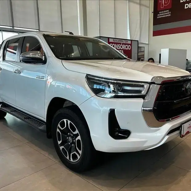 Toyota HILUX 2.8 D-4D TURBO DIESEL CD SRX 4X4 AUTOMÁTICO