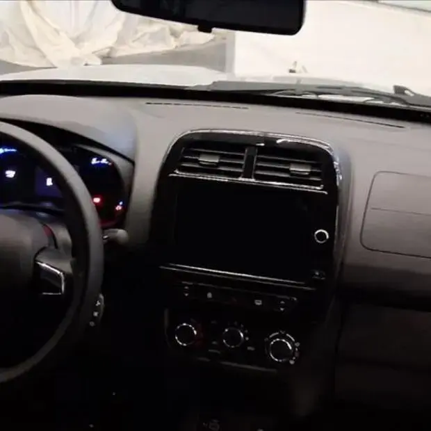 Renault KWID 1.0 12V SCE FLEX INTENSE MANUAL