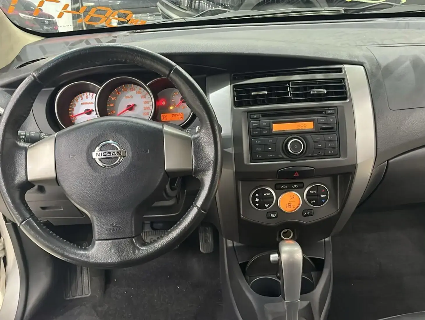 galeria Grand Livina