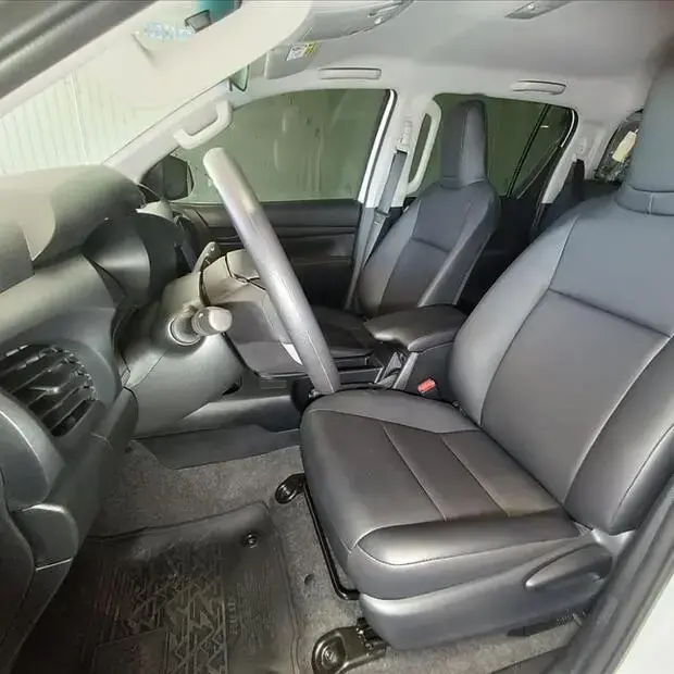 Toyota HILUX 2.8 D-4D TURBO DIESEL CD POWER PACK 4X4 AUTOMÁTICO