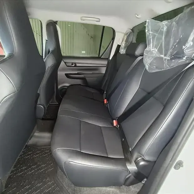 Toyota HILUX 2.8 D-4D TURBO DIESEL CD POWER PACK 4X4 AUTOMÁTICO