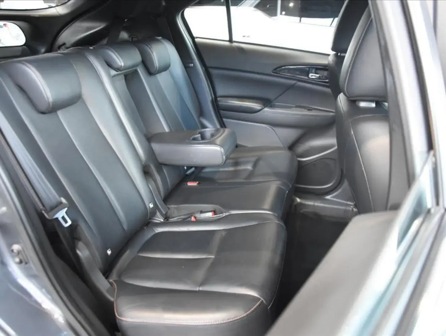 galeria ECLIPSE CROSS