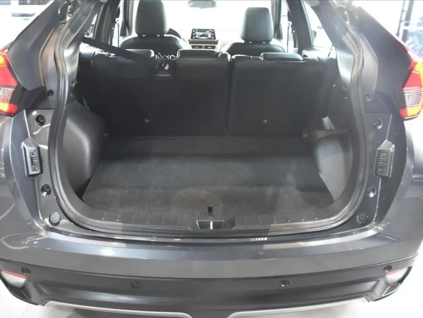 galeria ECLIPSE CROSS