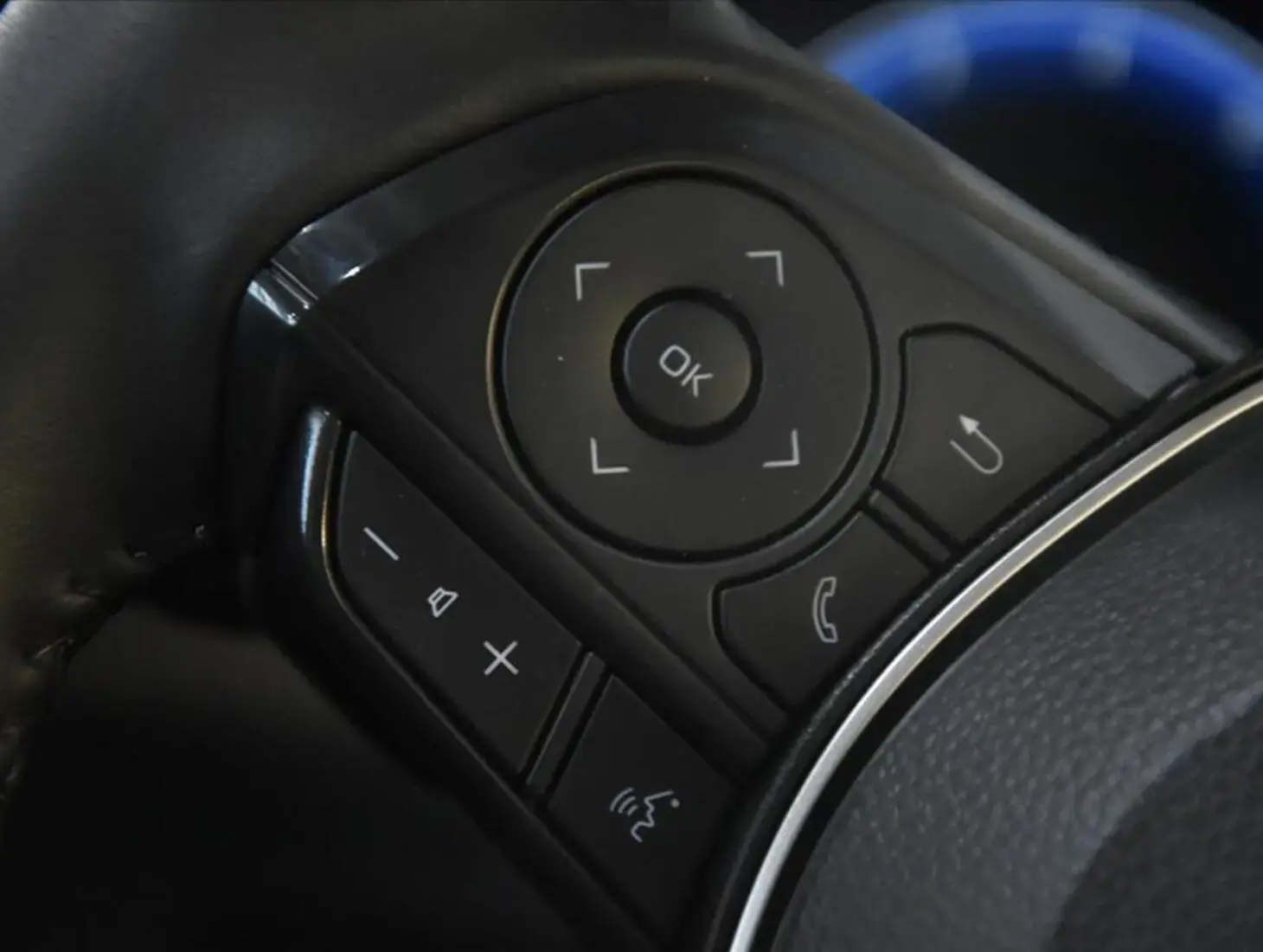 galeria COROLLA CROSS