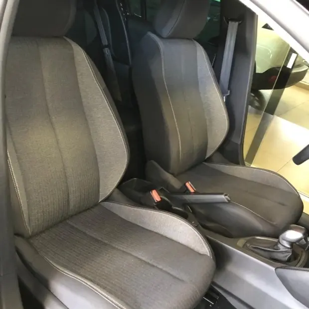 Peugeot 208 1.0 TURBO 200 FLEX ACTIVE CVT