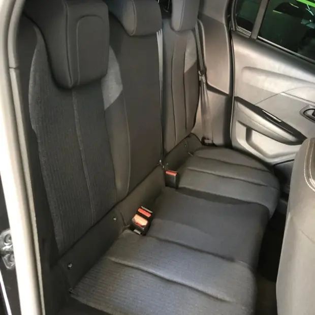 Peugeot 208 1.0 TURBO 200 FLEX ACTIVE CVT