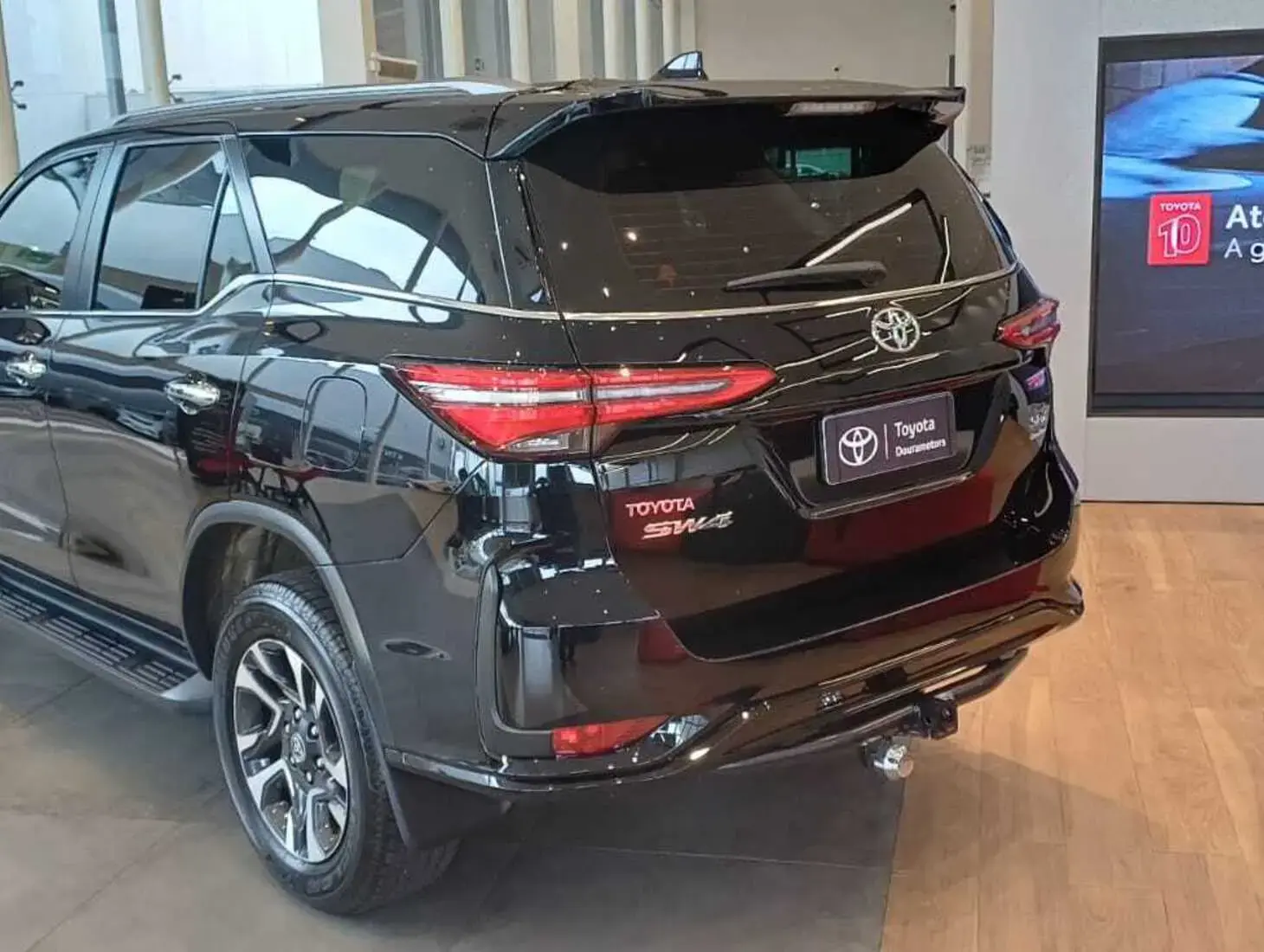 galeria HILUX SW4 2.8 SRX