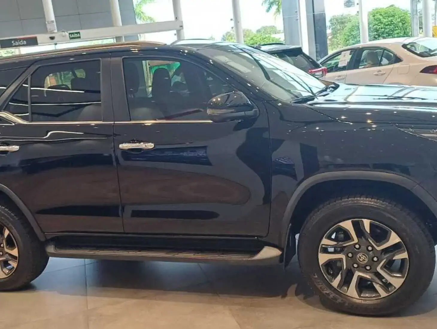 galeria HILUX SW4 2.8 SRX