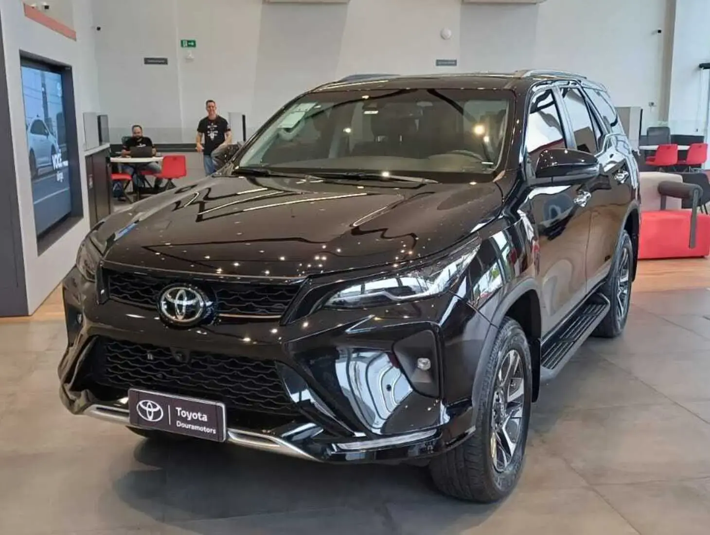 galeria HILUX SW4 2.8 SRX