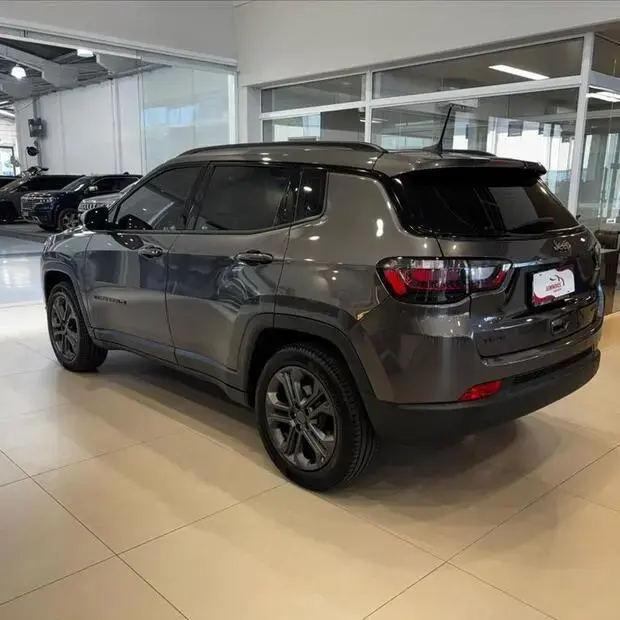 Jeep COMPASS 1.3 T270 TURBO FLEX LONGITUDE 80 ANOS AT6