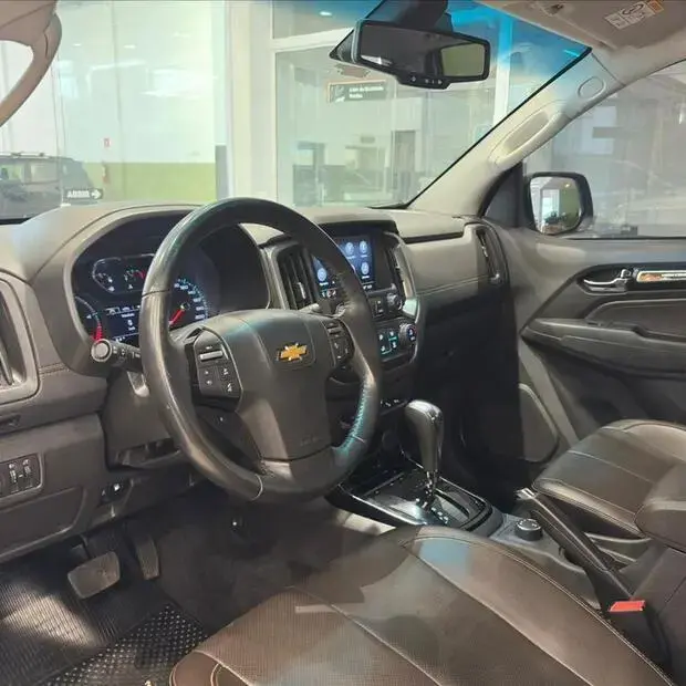 Chevrolet S10 2.8 16V TURBO DIESEL HIGH COUNTRY CD 4X4 AUTOMÁTICO