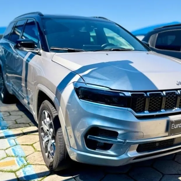 Jeep COMMANDER 2.0 TD380 TURBO DIESEL OVERLAND AT9