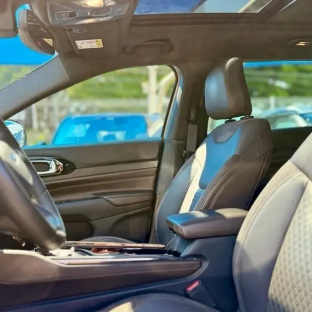 Jeep COMMANDER 2.0 TD380 TURBO DIESEL OVERLAND AT9