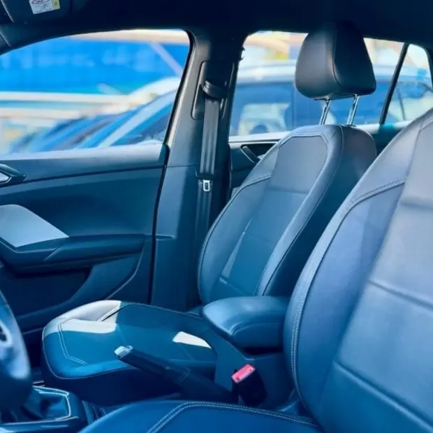 Volkswagen T-CROSS 1.4 250 TSI TOTAL FLEX HIGHLINE AUTOMÁTICO