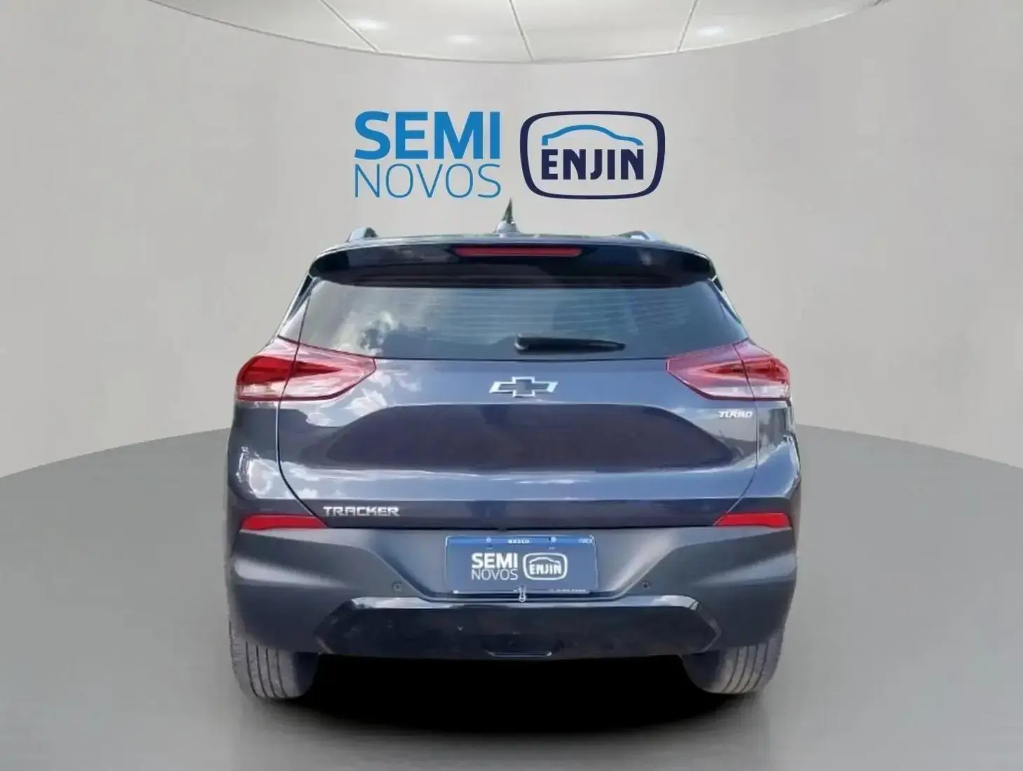 galeria TRACKER MIDNIGHT AT 1.0T