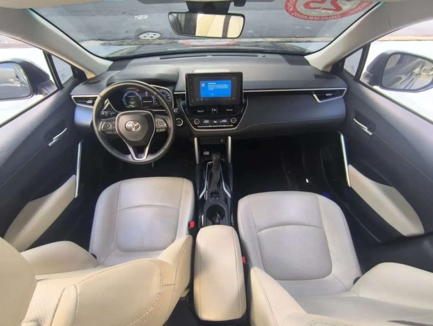 galeria COROLLA CROSS