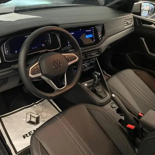 Volkswagen NIVUS 1.0 200 TSI TOTAL FLEX HIGHLINE AUTOMÁTICO