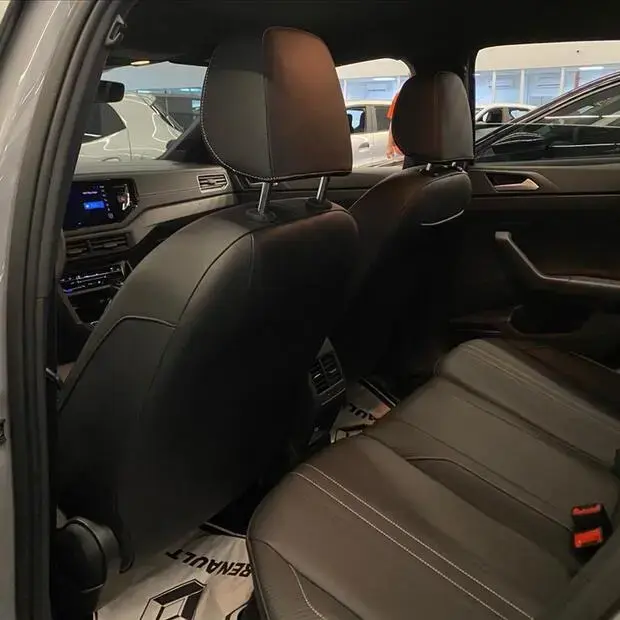 Volkswagen NIVUS 1.0 200 TSI TOTAL FLEX HIGHLINE AUTOMÁTICO