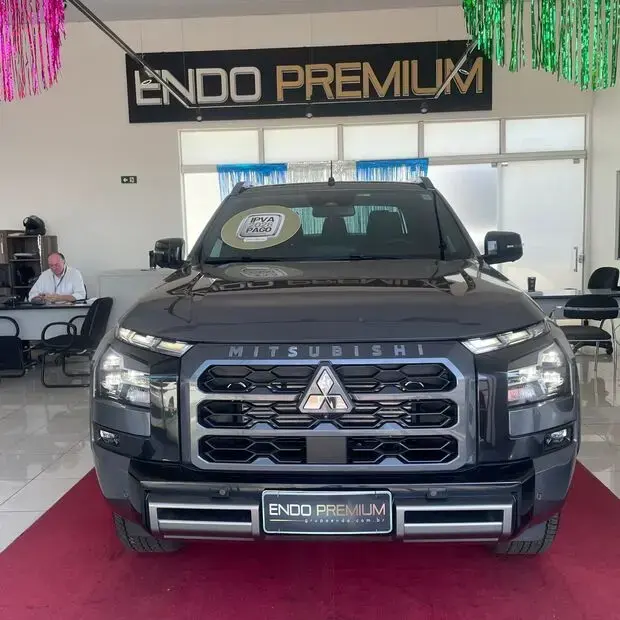 Mitsubishi TRITON KATANA 2.4TDI 16v 4X4 C.D. TRITON KATANA 2.4TDI 16v 4X4 C.D.