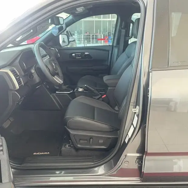 Mitsubishi TRITON KATANA 2.4TDI 16v 4X4 C.D. TRITON KATANA 2.4TDI 16v 4X4 C.D.