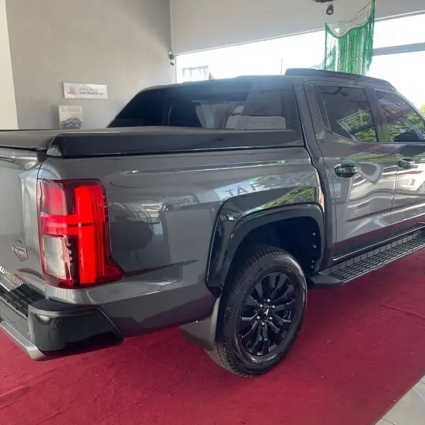 Mitsubishi TRITON KATANA 2.4TDI 16v 4X4 C.D. TRITON KATANA 2.4TDI 16v 4X4 C.D.