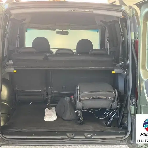 Fiat DOBLÒ 1.8 MPI ADVENTURE 8V FLEX 4P MANUAL