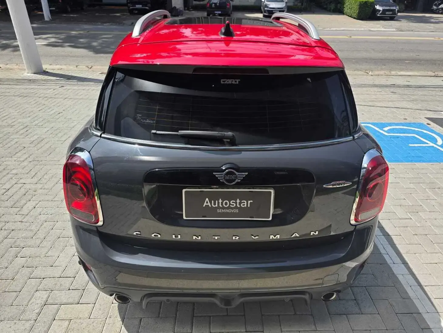 galeria Cooper Countryman