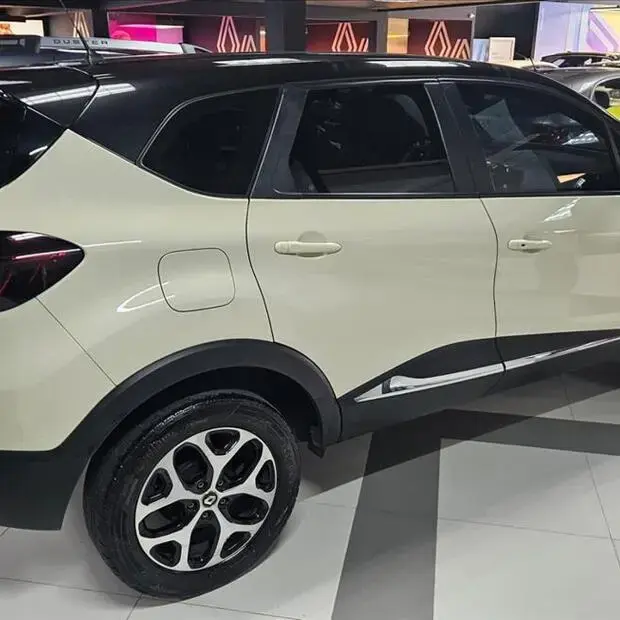 Renault CAPTUR 1.6 16V SCE FLEX INTENSE X-TRONIC