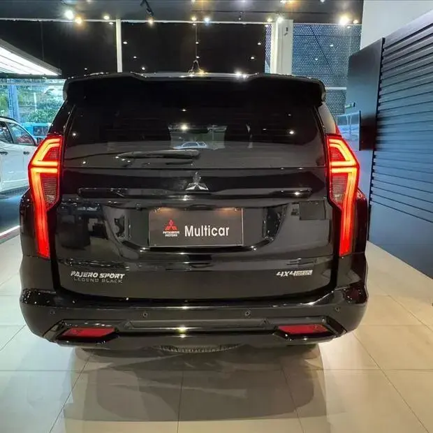 Mitsubishi PAJERO SPORT 2.4 16V MIVEC TURBO DIESEL LEGEND BLACK AWD AUTOMÁTICO