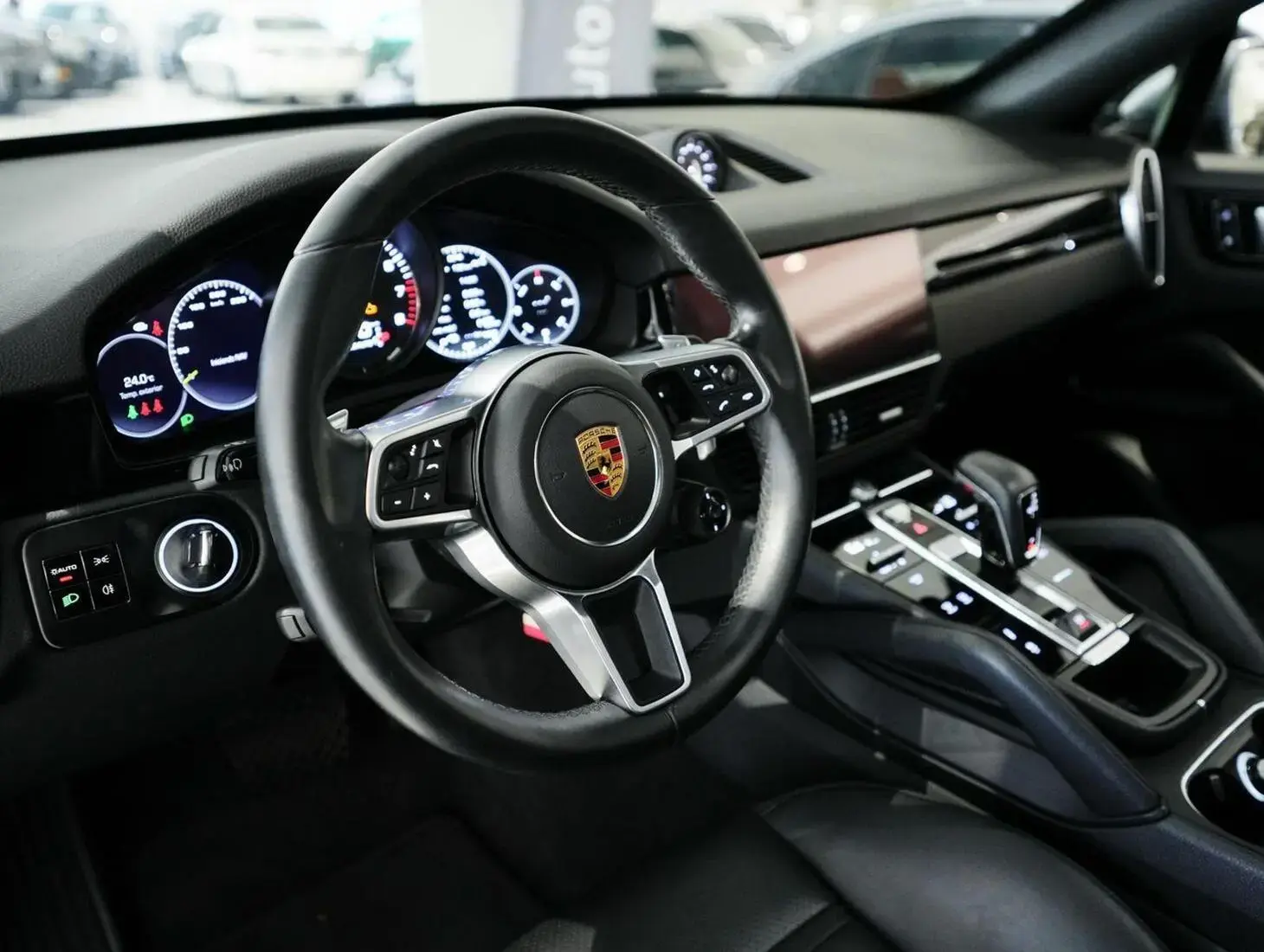 galeria Cayenne Coupé