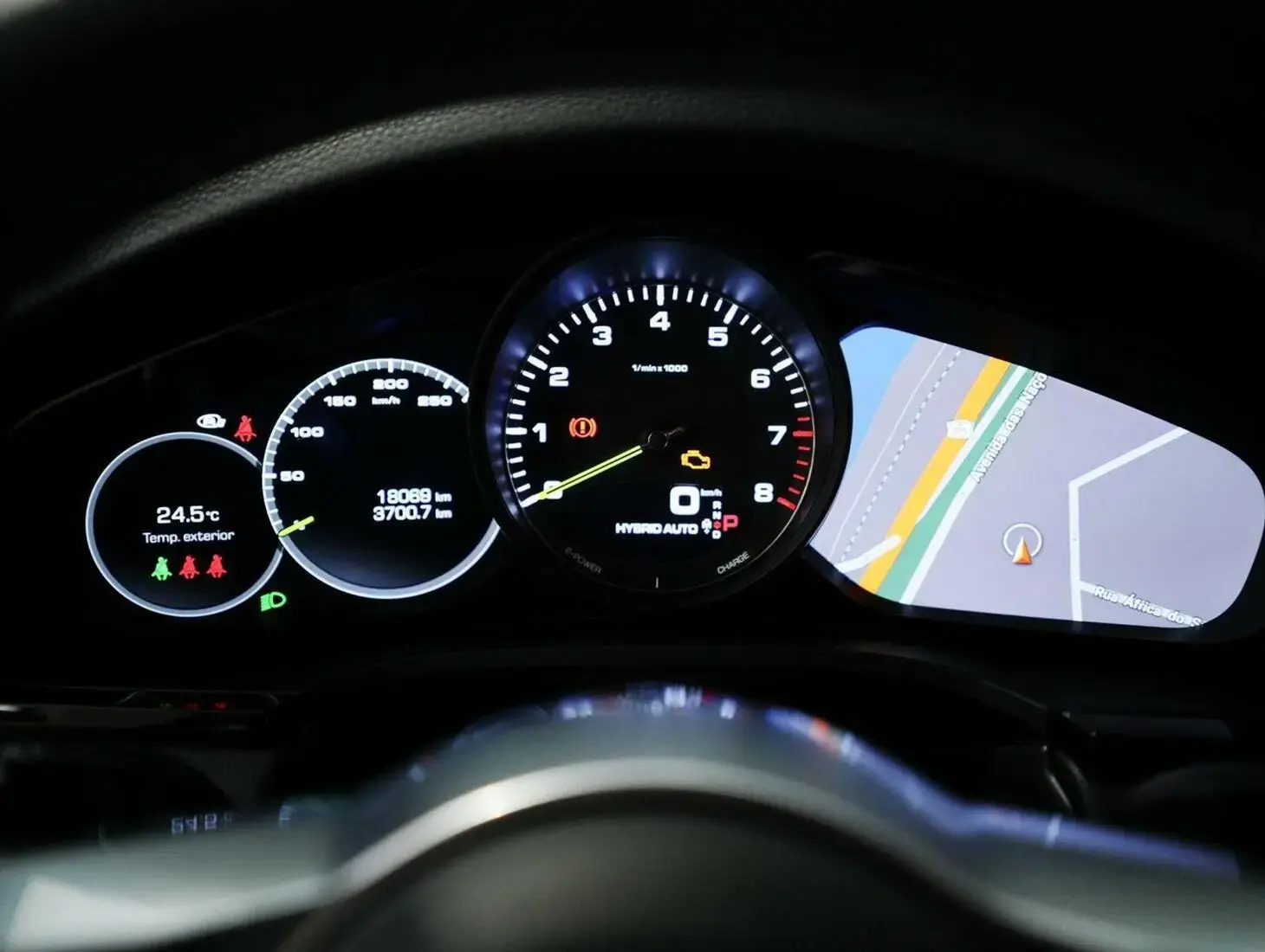 galeria Cayenne Coupé