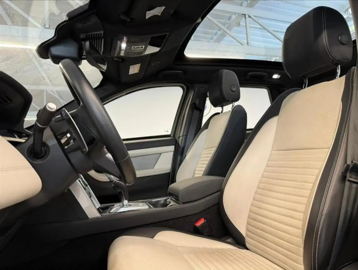 galeria DISCOVERY SPORT